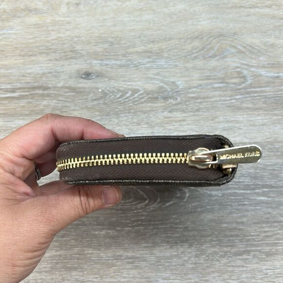 Michael Kors brown jet set full zip wallet - Picture 7 of 9